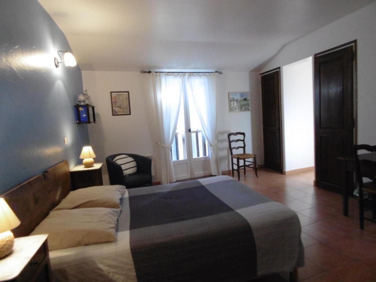 시스트롱 La Ferme De Valauris B&B 외부 사진